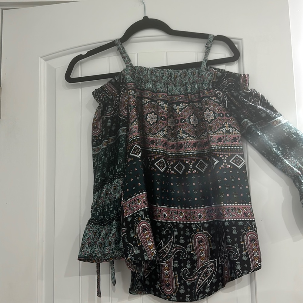 Off the shoulder pattern top